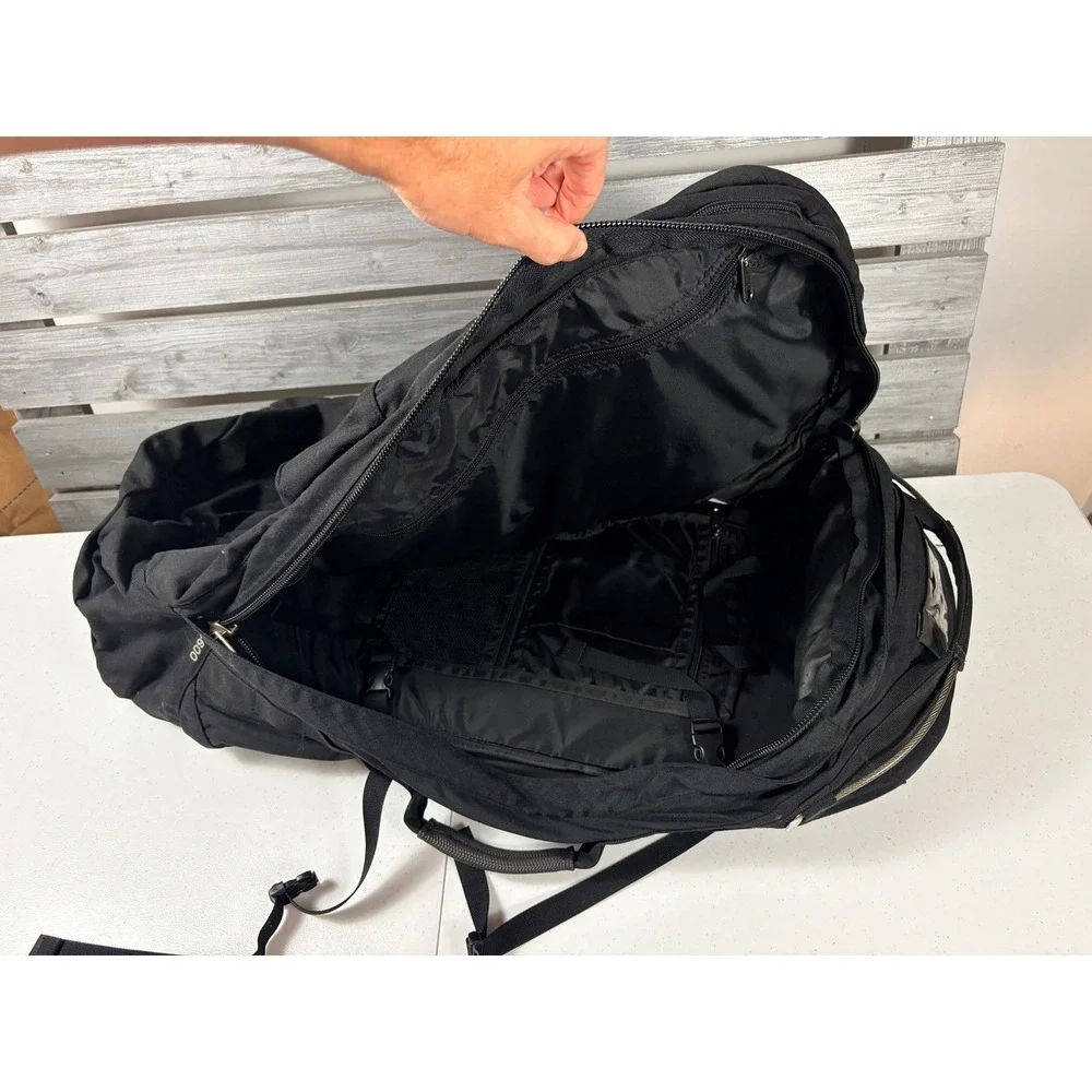 The North Face Travel Duffle/Backpack Daypack Hiking Bag RARE Vintage 2 in 1